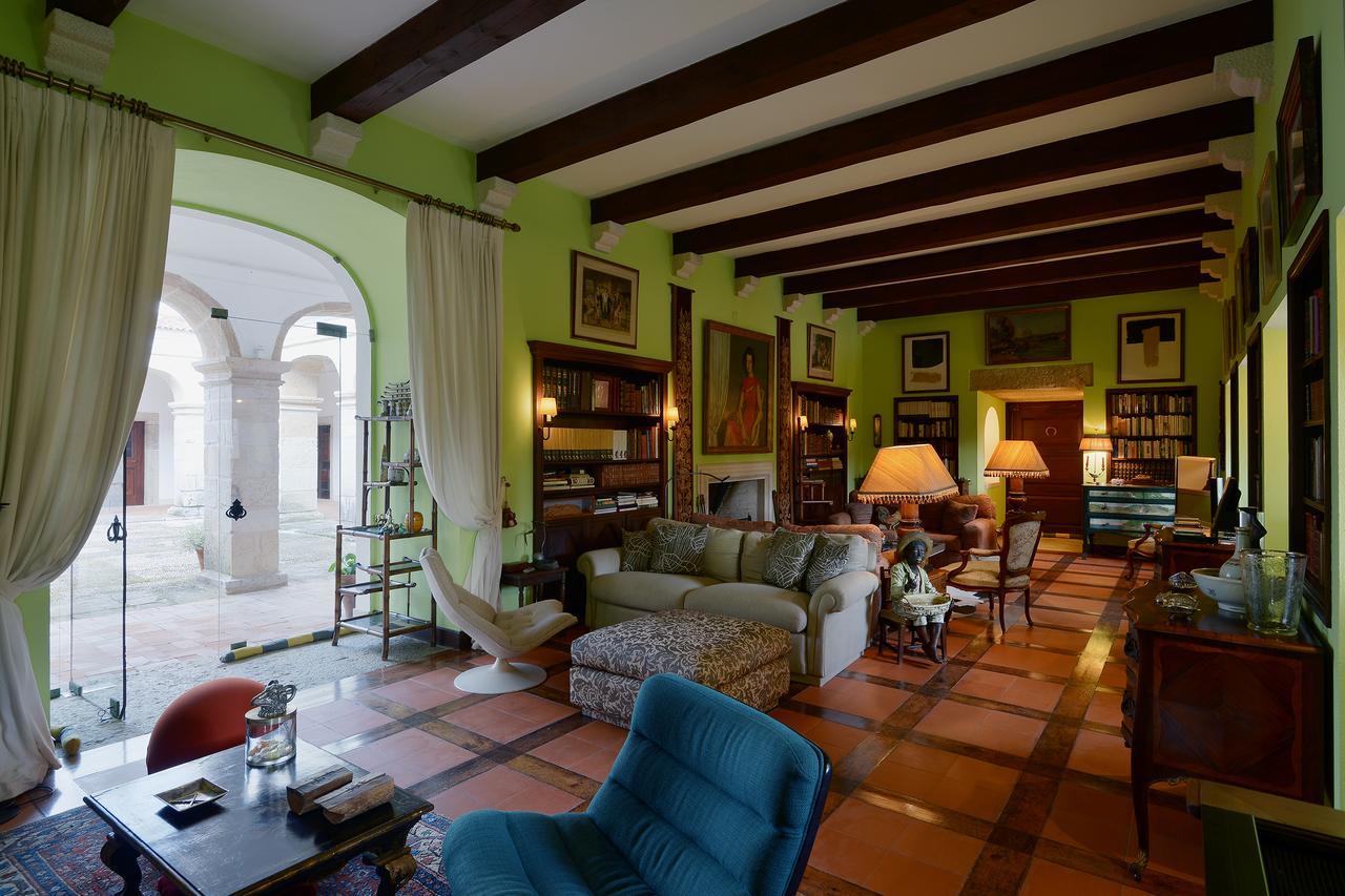 Convento Inn And Artists Residency Chamusca  ภายนอก รูปภาพ